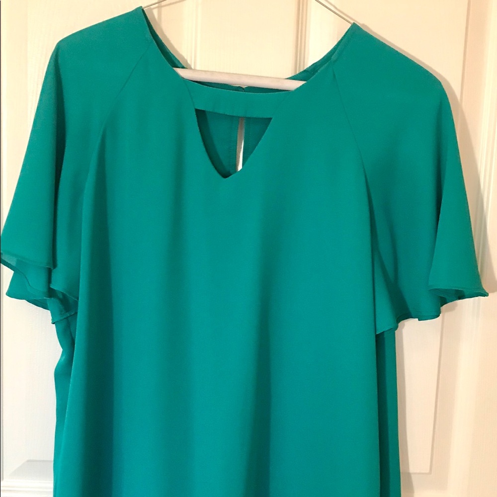 Emerald green short sleeve blouse